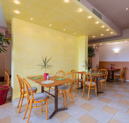 Restaurant_A_La_Cart_14.jpg