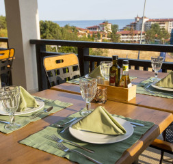 Restaurant_A_La_Carte.jpg