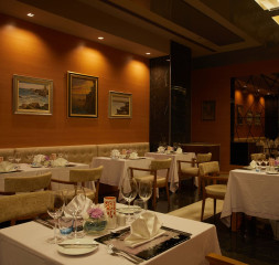 Restaurant_A_La_Carte_Oceana.jpg