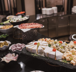 Restaurant_Buffet_10.jpg