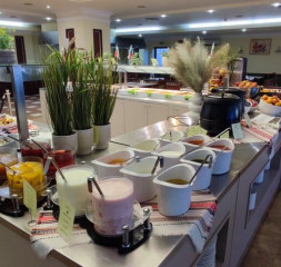 Restaurant_Buffet_14.jpg