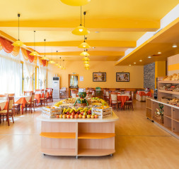 Restaurant_Buffet_15.jpg
