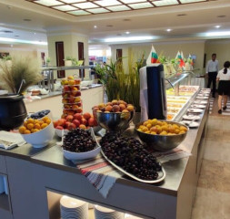 Restaurant_Buffet_15.jpg
