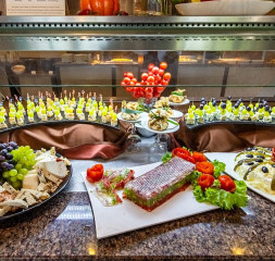 Restaurant_Buffet_1.jpg