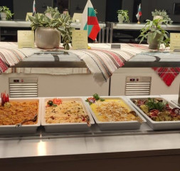 Restaurant_Buffet_1.jpg