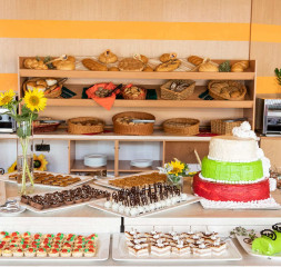 Restaurant_Buffet_24.jpg