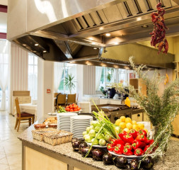 Restaurant_Buffet.jpg