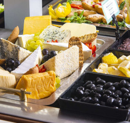 Restaurant_Buffet_2.jpg