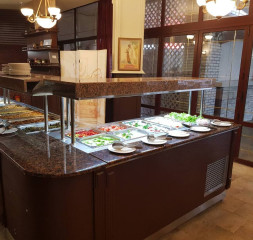 Restaurant_Buffet_2.jpg