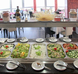 Restaurant_Buffet_2.jpg