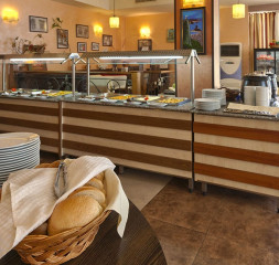 Restaurant_Buffet_2.jpg