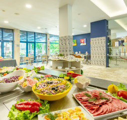 Restaurant_Buffet_2.jpg