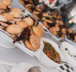 Restaurant_Buffet_2.jpg