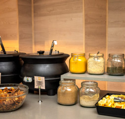 Restaurant_Buffet_2.jpg