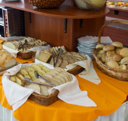 Restaurant_Buffet.jpg