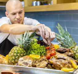Restaurant_Buffet.jpg