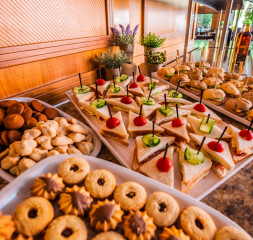 Restaurant_Buffet_3.jpg