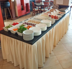Restaurant_Buffet_3.jpg