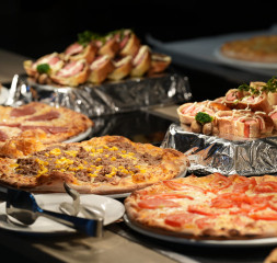 Restaurant_Buffet_3.jpg