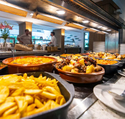 Restaurant_Buffet_3.jpg