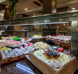 Restaurant_Buffet.jpg