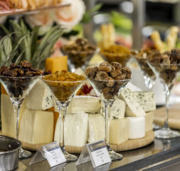Restaurant_Buffet_4.jpg