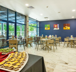 Restaurant_Buffet_4.jpg