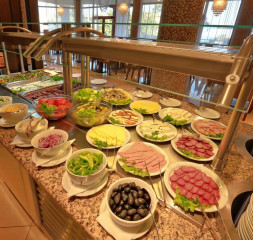 Restaurant_Buffet.jpg