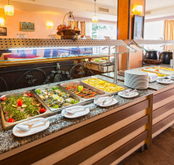 Restaurant_Buffet.jpg