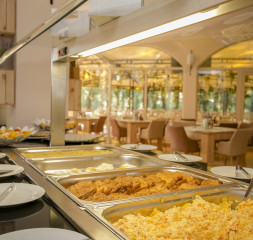 Restaurant_Buffet.jpg
