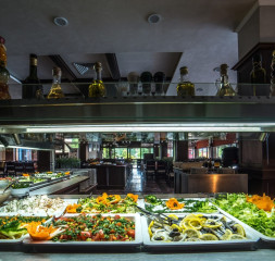Restaurant_Buffet_5.jpg