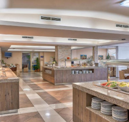 Restaurant_Buffet_5.jpg