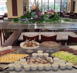 Restaurant_Buffet_6.jpg