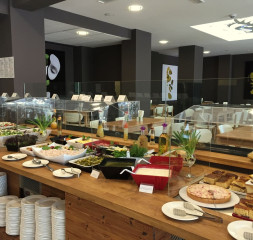 Restaurant_Buffet.jpg