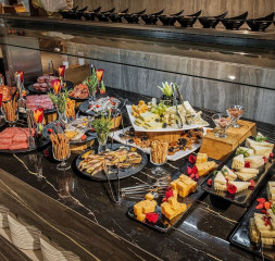 Restaurant_Buffet_7.jpg