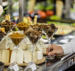 Restaurant_Buffet_7.jpg
