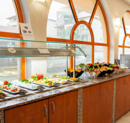 Restaurant_Buffet_7.jpg