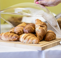 Restaurant_Buffet_9.jpg