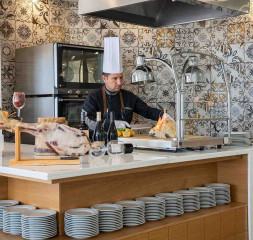 Restaurant_Buffet_9.jpg