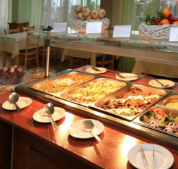 Restaurant_Buffet.jpg