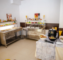 Restaurant_Buffet.jpg