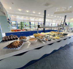 Restaurant_Buffet.jpg