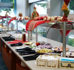 Restaurant_Buffet.jpg