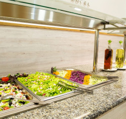Restaurant_Buffet.jpg