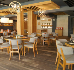 Restaurant_Italian_A_La_Catre.jpg