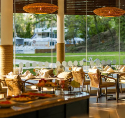 Restaurant_Mare_Nebium_2.jpg