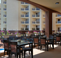 Restaurant_Rerrace.jpg