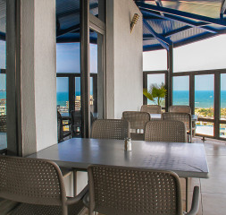 Restaurant_Rooftop.jpg