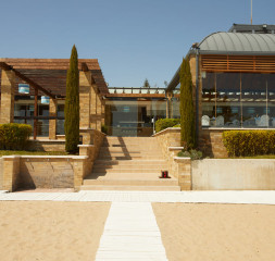 Restaurant_Seaside_Grill.jpg
