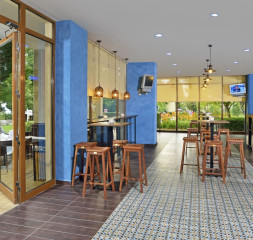 Restaurant_Taperia_Malecon_1.jpg